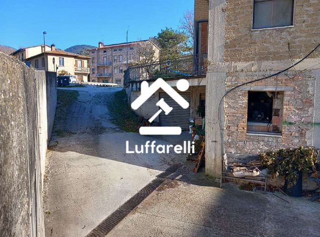 Immagine di MAGAZZINO VIALE ROMA – MASSA MARTANA (PG)