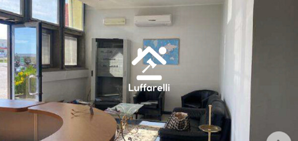 NEGOZIO O LOCALE COMMERCIALE VIA CASSIA NUOVA - MONTEFIASCONE — foto 2