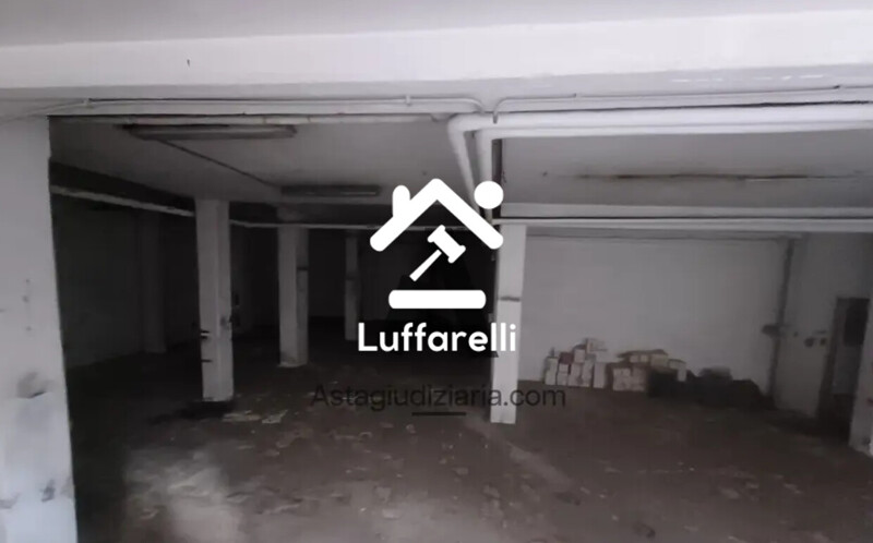 Immagine di MAGAZZINO VIA DEI SOMMOZZATORI – ROMA