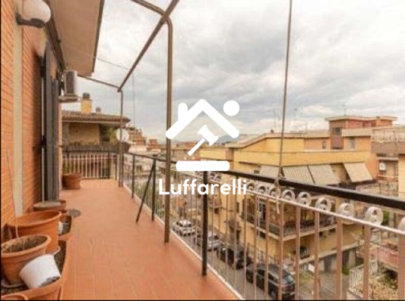 Immagine di APPARTAMENTO VIA PEDICA DI TOR ANGELA – ROMA