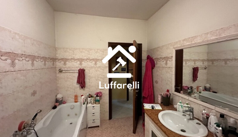 Immagine di APPARTAMENTO VIA PEDICA DI TOR ANGELA – ROMA
