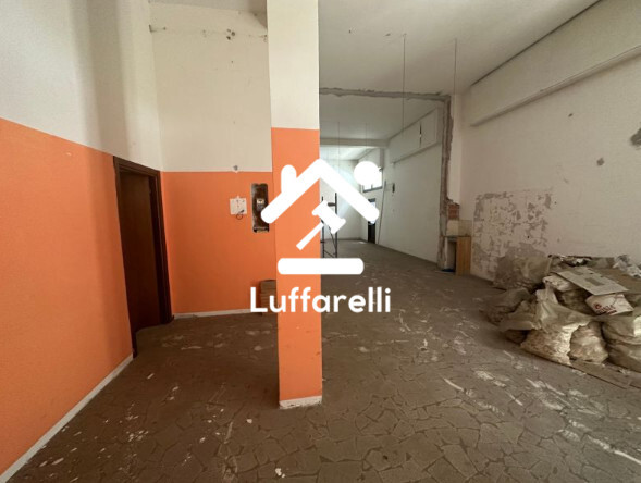 MAGAZZINO VIA FEDERICO JORINI - ROMA — foto 2