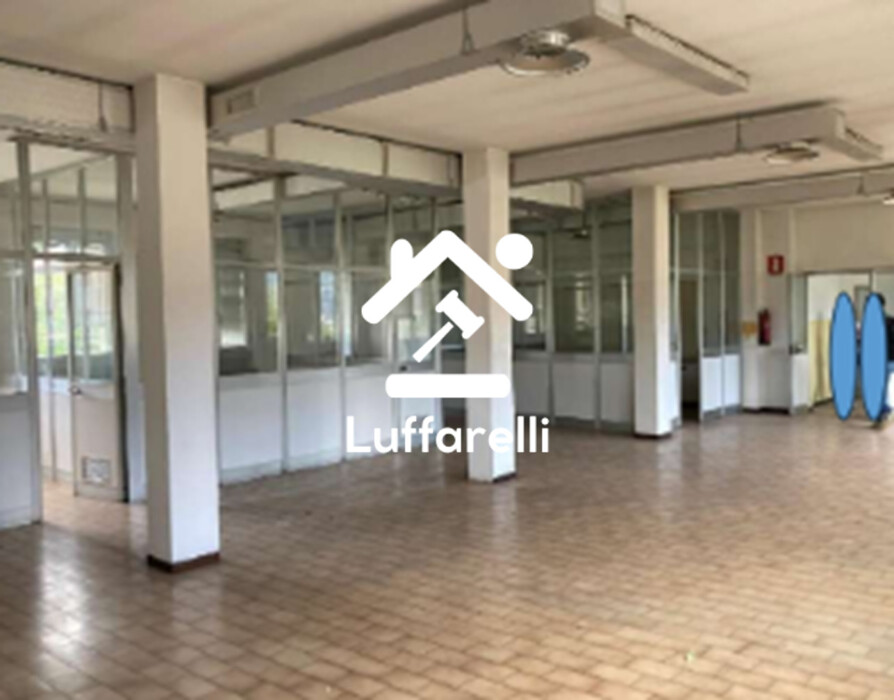 Immagine di CAPANNONE / IMMOBILI INDUSTRIALI VIA DON SATIRO STUCCHI – VALGREGHENTINO