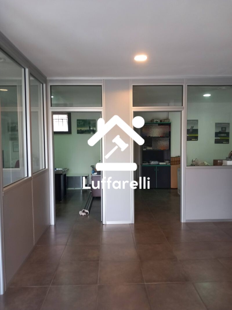 LOCALE COMMERCIALE VIA GIUSEPPE GIUNCHI - ROMA — foto 4