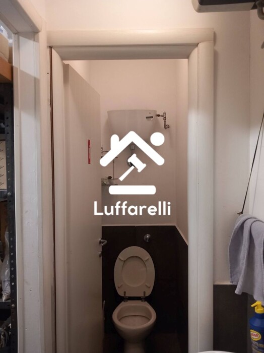 Immagine di LOCALE COMMERCIALE VIA GIUSEPPE GIUNCHI – ROMA