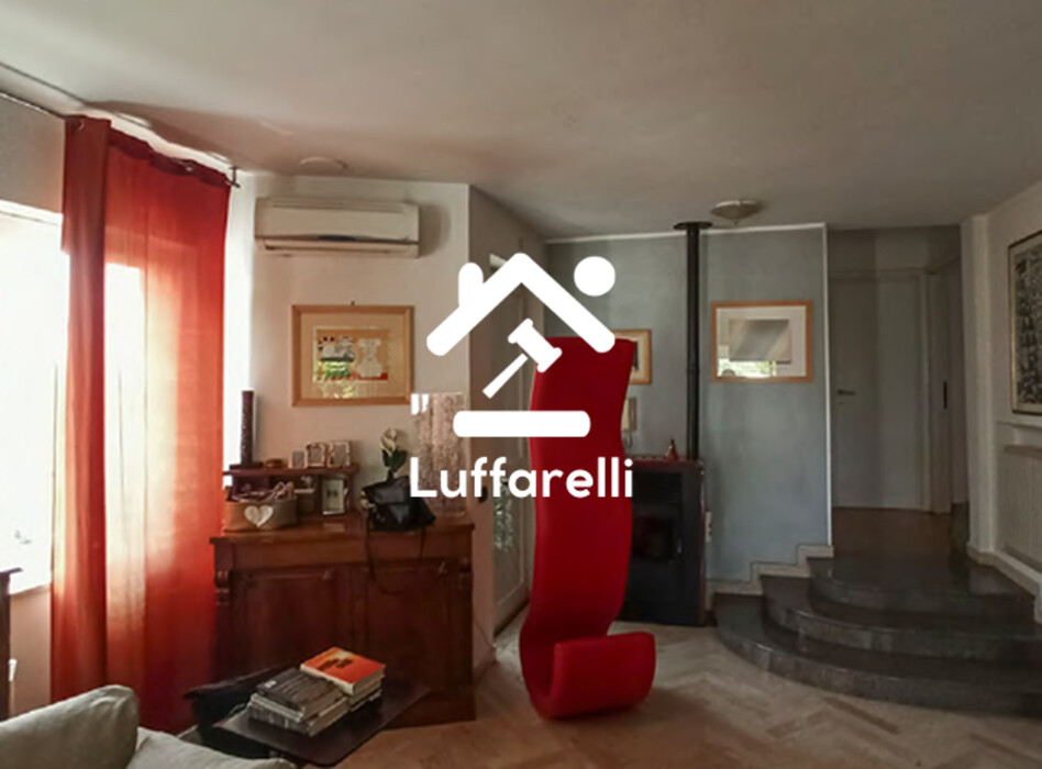 Immagine di VILLINO STRADA  PONTINA 148 KM 74 – LATINA (LT)