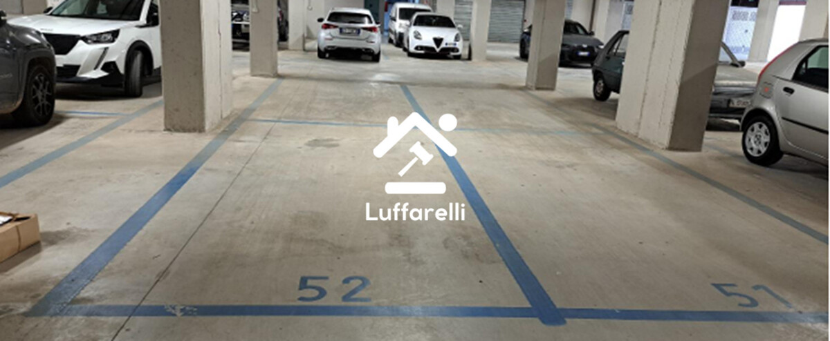 Immagine di NEGOZIO O LOCALE COMMERCIALE STRADA MOROLENSE S.N.C. – FROSINONE