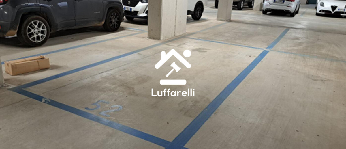 Immagine di NEGOZIO O LOCALE COMMERCIALE STRADA MOROLENSE S.N.C. – FROSINONE