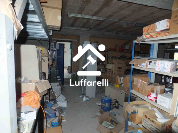 FABBRICATO ARTIGIANALE VIA MARCANTONIO COLONNA - FIUGGI (FR) — foto 4
