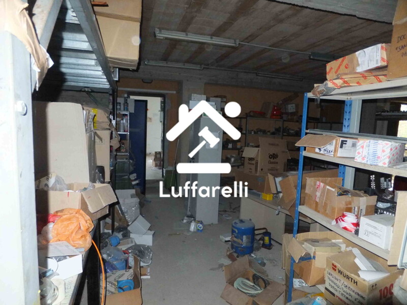 Immagine di FABBRICATO ARTIGIANALE VIA MARCANTONIO COLONNA – FIUGGI (FR)