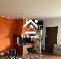 Immagine di VILLA VIA VAL PESARINA – APRILIA (LT)