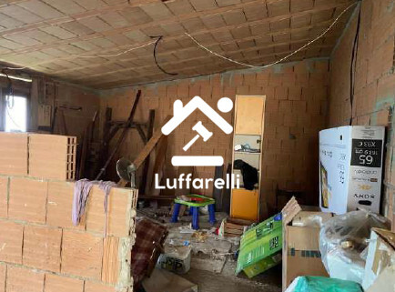 Immagine di VILLA VIA VAL PESARINA – APRILIA (LT)