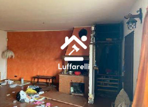 Immagine di VILLA VIA VAL PESARINA – APRILIA (LT)