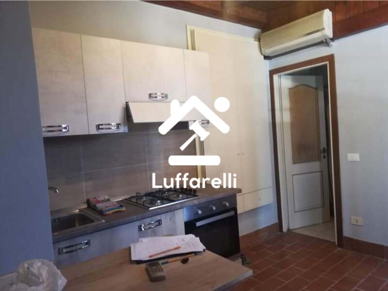 Immagine di FABBRICATO E TERRENI VIA CIRCONVALLAZIONE ORIENTARE – ROMA