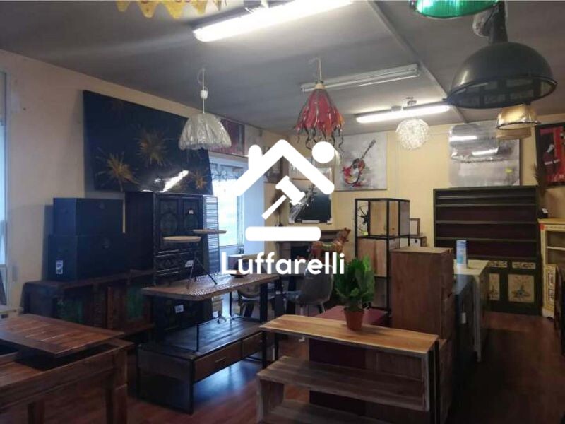 Immagine di FABBRICATO E TERRENI VIA CIRCONVALLAZIONE ORIENTARE – ROMA