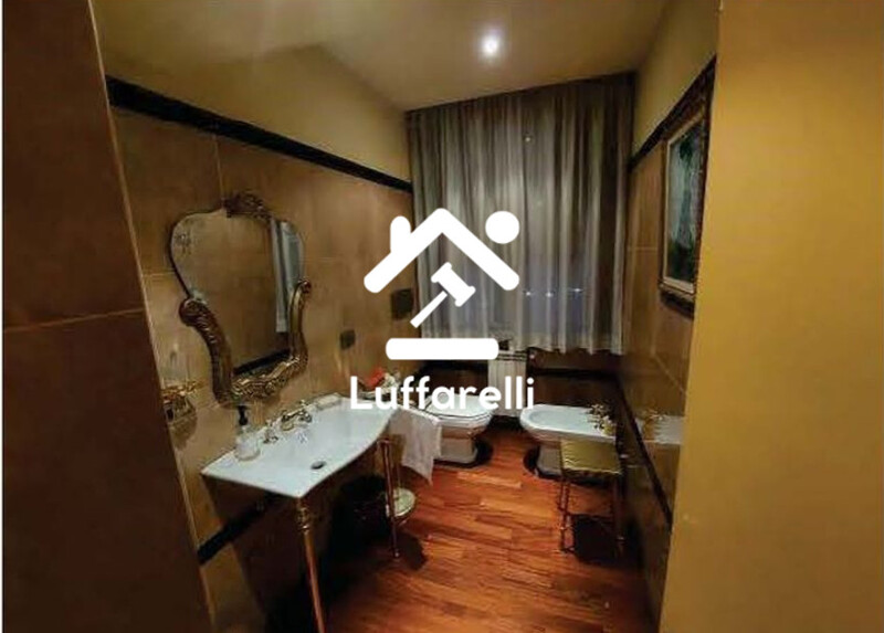 Immagine di APPARTAMENTO VIA TRIONFALE – ROMA