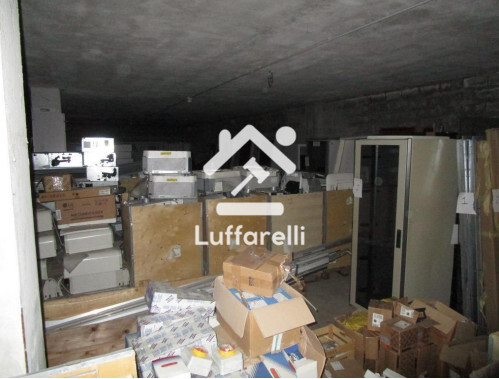 Immagine di MAGAZZINO VIA FRATELLI DI DIO – MAGENTA (MI)