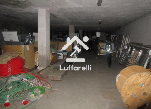 MAGAZZINO VIA FRATELLI DI DIO - MAGENTA (MI) — foto 6