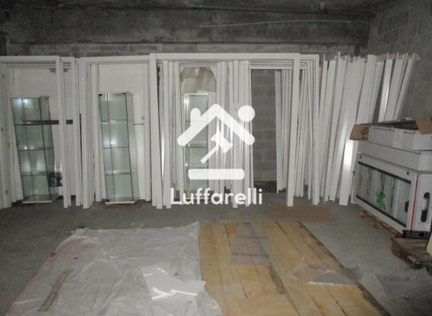 Immagine di MAGAZZINO VIA FRATELLI DI DIO – MAGENTA (MI)