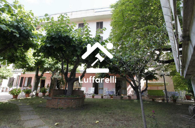 Immagine di ATTIVITÀ RICETTIVE / SCOPO COMMERCIALE VIALE G. BACCELLI – CHIANCIANO TERME