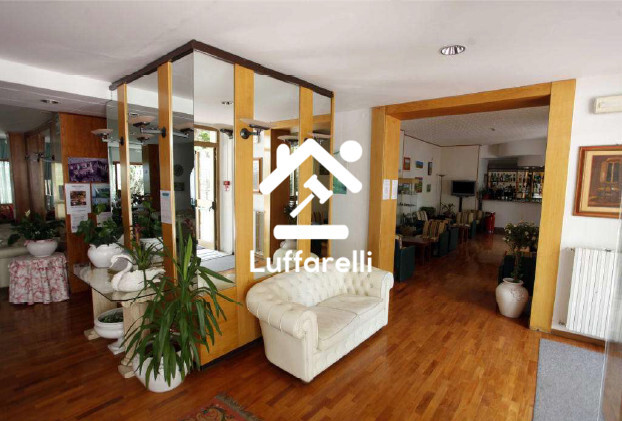 Immagine di ATTIVITÀ RICETTIVE / SCOPO COMMERCIALE VIALE G. BACCELLI – CHIANCIANO TERME