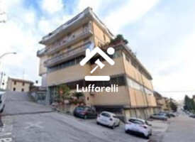 Immagine di NEGOZIO O LOCALE COMMERCIALE VIA ELPIDIENSE SUD – MONTEGRANARO