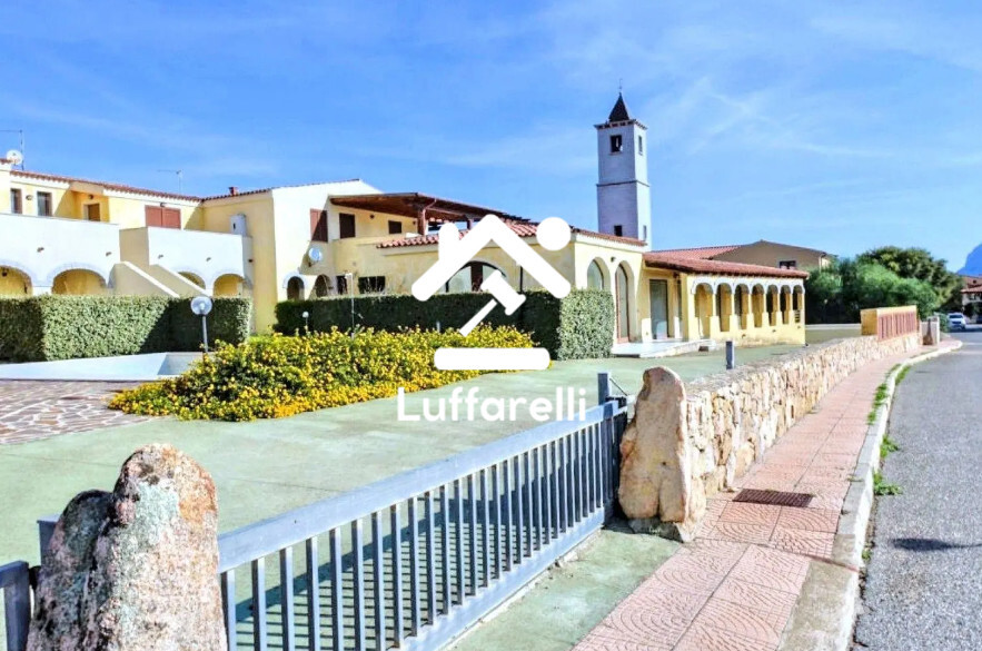 Immagine di UFFICIO / STUDIO VIA DELLE VIGNE – LOIRI PORTO SAN PAOLO