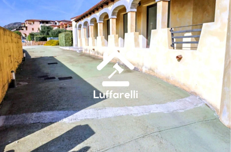 Immagine di UFFICIO / STUDIO VIA DELLE VIGNE – LOIRI PORTO SAN PAOLO