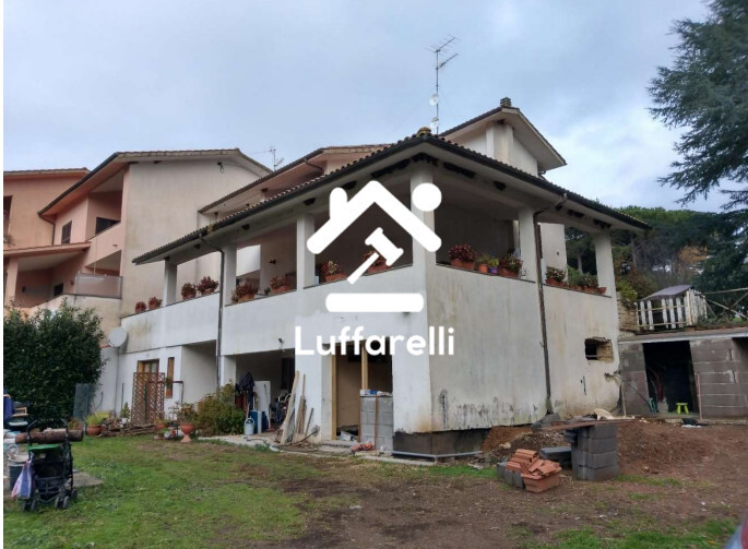 Immagine di VILLA LOCALITA’ VALLE PRATO – CAPRANICA (VT)