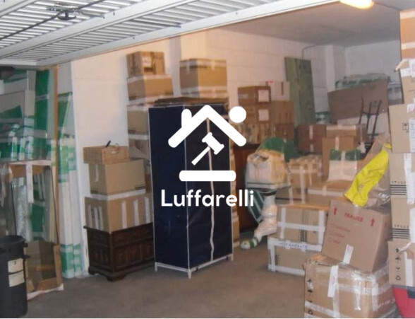 Immagine di BOX AUTO VIALE DI TOR DI QUINTO – ROMA