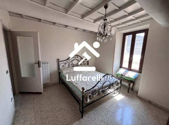 Immagine di APPARTAMENTO VIA ISOLA CASTELLO – SONNINO