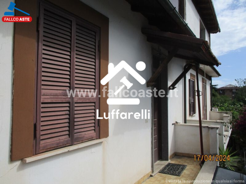 Immagine di APPARTAMENTO VIA DEL CARBONIO – ROMA