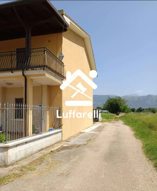 Immagine di VILLINO VIA CERRO PANTANO – ROCCASECCA (FR)