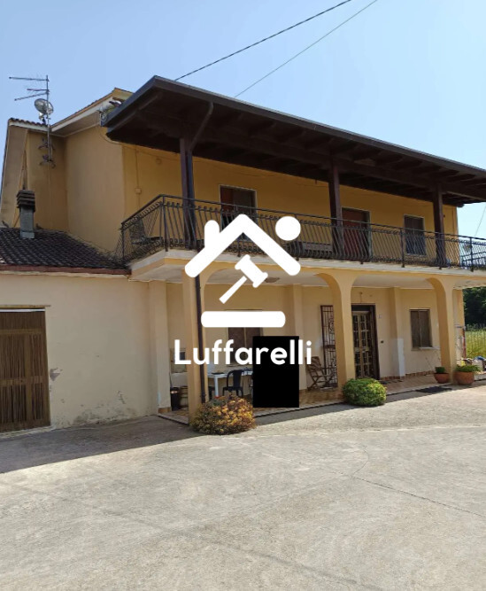 Immagine di VILLINO VIA CERRO PANTANO – ROCCASECCA (FR)