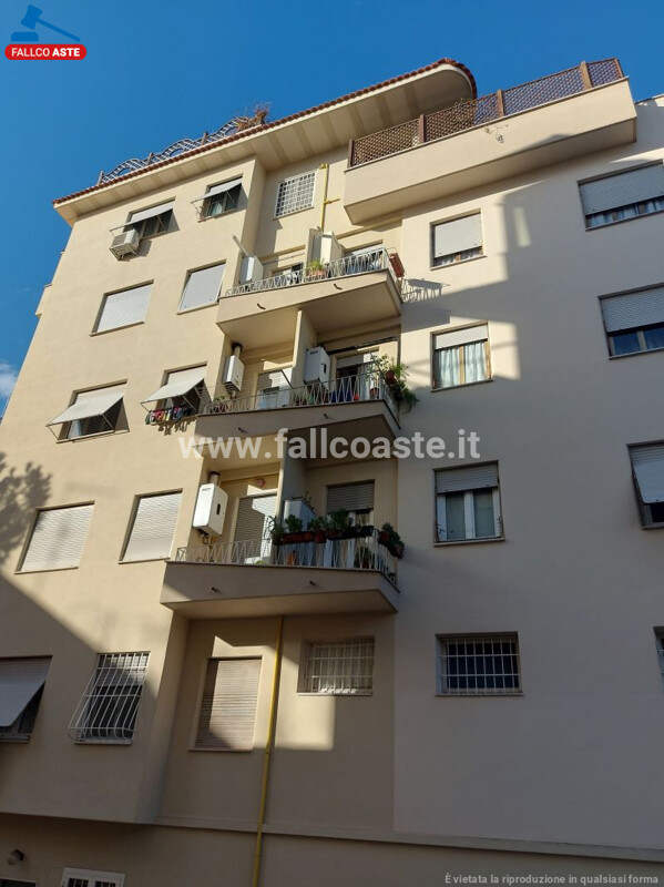 Immagine di APPARTAMENTO VIA GIUSEPPE CERBARA – ROMA