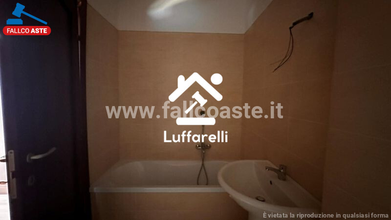 Immagine di APPARTAMENTO VIA DECIMOMANNU – ROMA