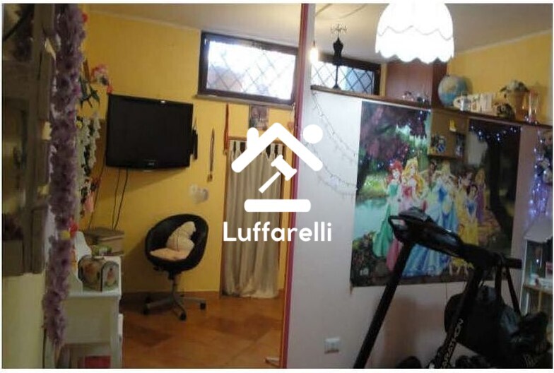 Immagine di APPARTAMENTO VIA CAIOLO – ROMA