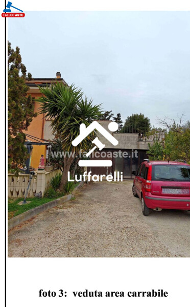 DEPOSITO / MAGAZZINO VIA CASAL BIANCO N. 289 - GUIDONIA MONTECELIO — foto 3