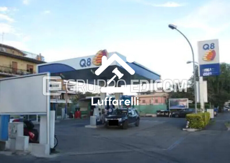 Immagine di NEGOZIO O LOCALE COMMERCIALE VIA TUSCOLANA – ROMA