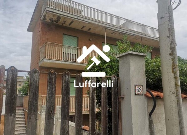 APPARTAMENTO LUNGOMARE DEGLI ARDEATINI - ARDEA — foto 3