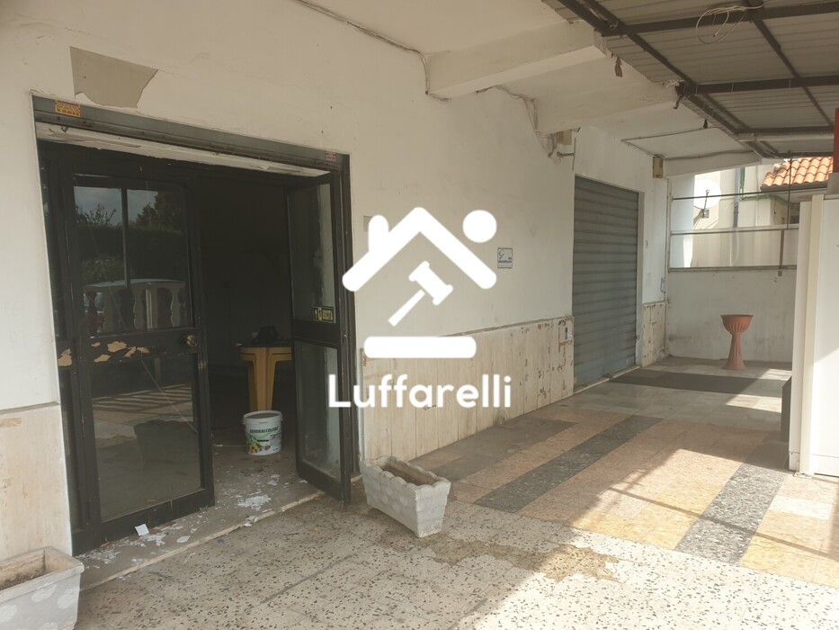 Immagine di NEGOZI, BOTTEGHE VIA MONTE TERMINILLO – LATINA