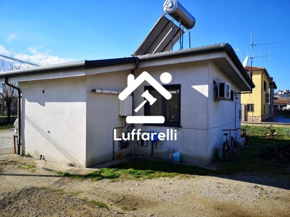 LOCALE COMMERCIALE VIA COSTANTINO CAMINATA - FERENTINO — foto 2