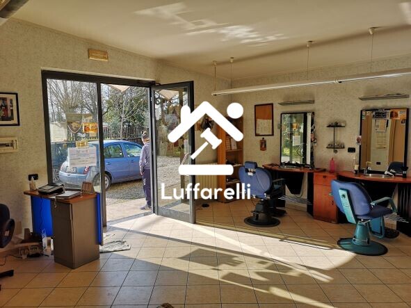 LOCALE COMMERCIALE VIA COSTANTINO CAMINATA - FERENTINO — foto 5