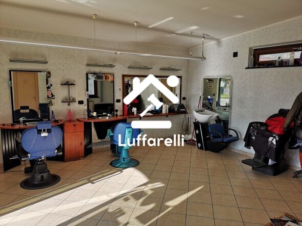 LOCALE COMMERCIALE VIA COSTANTINO CAMINATA - FERENTINO — foto 4