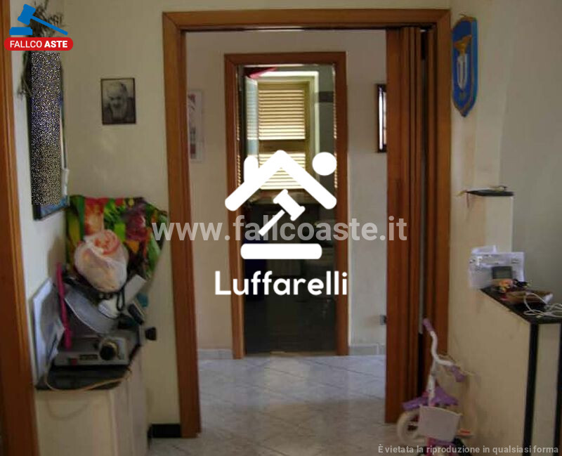 Immagine di APPARTAMENTO VIA PONTINA – ROMA