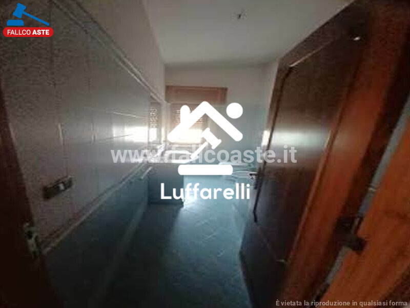 Immagine di APPARTAMENTO VIA CASATENOVO – ROMA