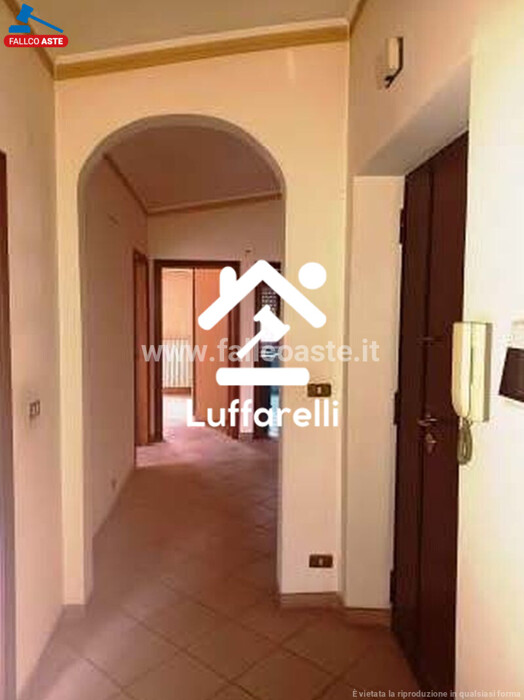 Immagine di APPARTAMENTO VIA CASATENOVO – ROMA