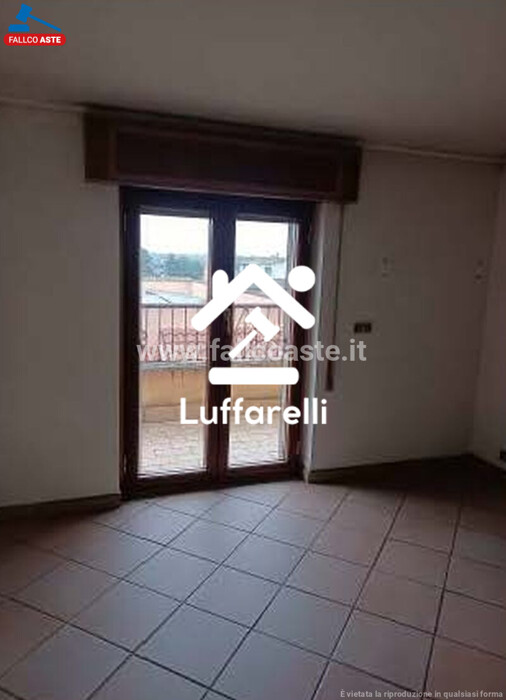 Immagine di APPARTAMENTO VIA CASATENOVO – ROMA