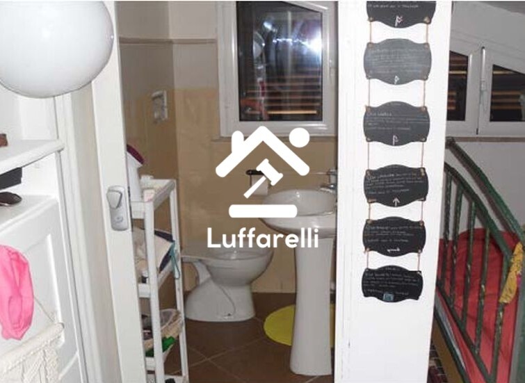 Immagine di VILLA VIA GENURI – ROMA