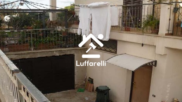 Immagine di VILLA VIA GENURI – ROMA